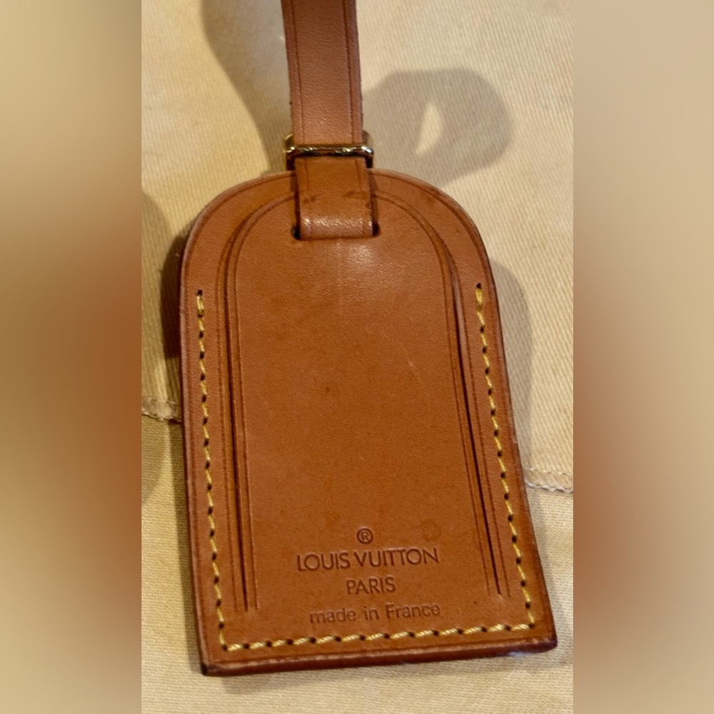 LOUIS VUITTON POIGNET & LUGGAGE TAG SET in VACHETTA LEATHER - Picture 2 of 4